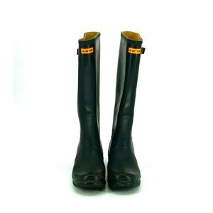 Hunter original black rain boots, women’s size 10 previously loved, hunter boots